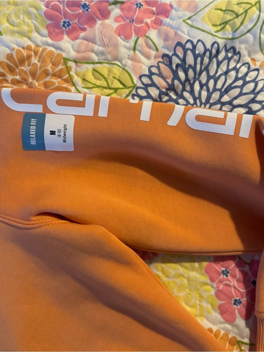 NWT medium WOMENS carhartt sweatshirt - Picture 4 of 4